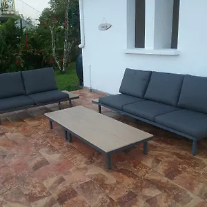 Chez Kelly Et Nicolas, Le Paradis De Sofaia Sainte-Rose